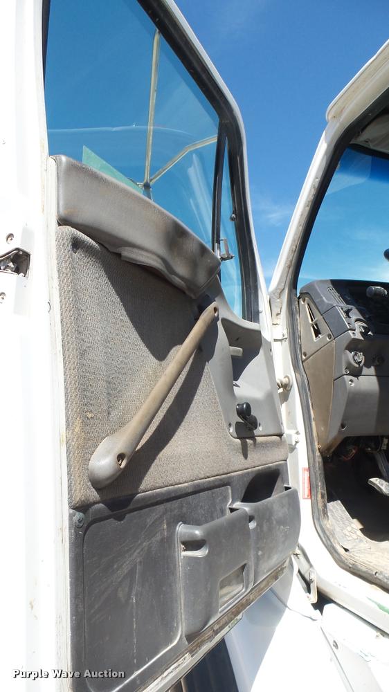 image for item DA7996 2002 Sterling flatbed truck