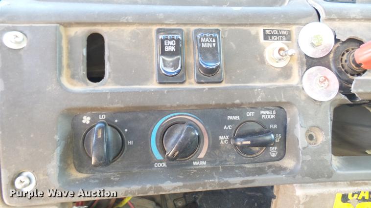 image for item DA7996 2002 Sterling flatbed truck