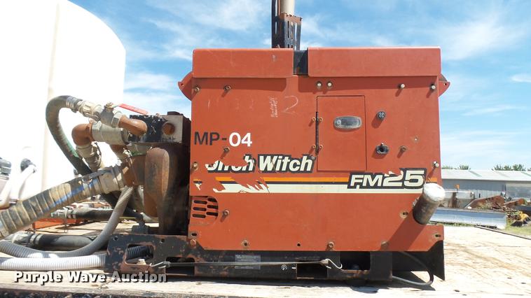 image for item DA7996 2002 Sterling flatbed truck