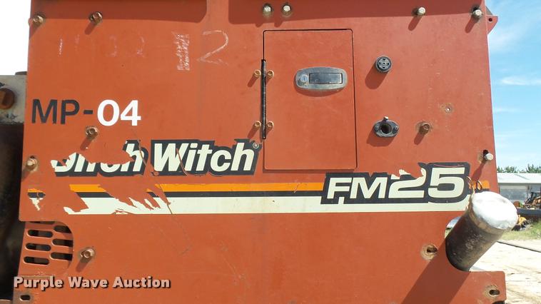 image for item DA7996 2002 Sterling flatbed truck