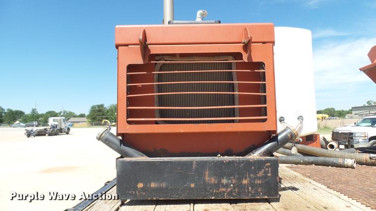 image for item DA7996 2002 Sterling flatbed truck