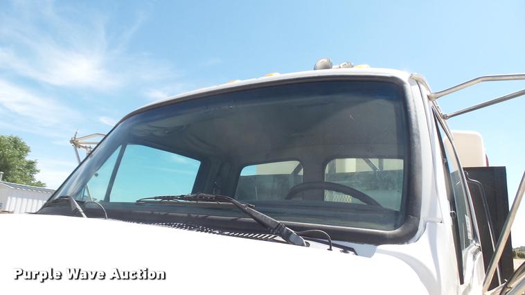 image for item DA7996 2002 Sterling flatbed truck