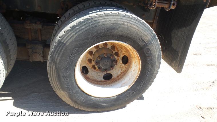 image for item DA7996 2002 Sterling flatbed truck