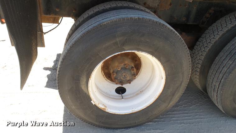 image for item DA7996 2002 Sterling flatbed truck