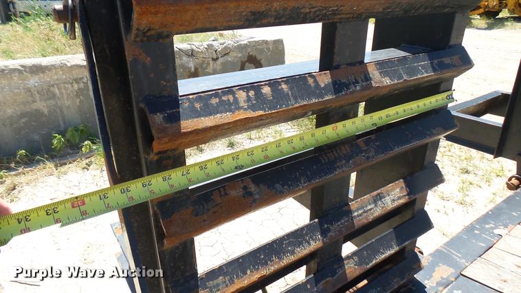 image for item DA7997 2014 Kaufman equipment trailer