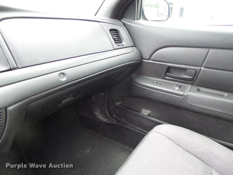 image for item DB1373 2011 Ford Crown Victoria Police Interceptor