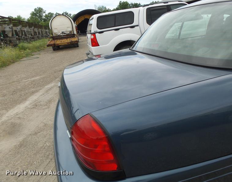 image for item DB1376 2011 Ford Crown Victoria Police Interceptor