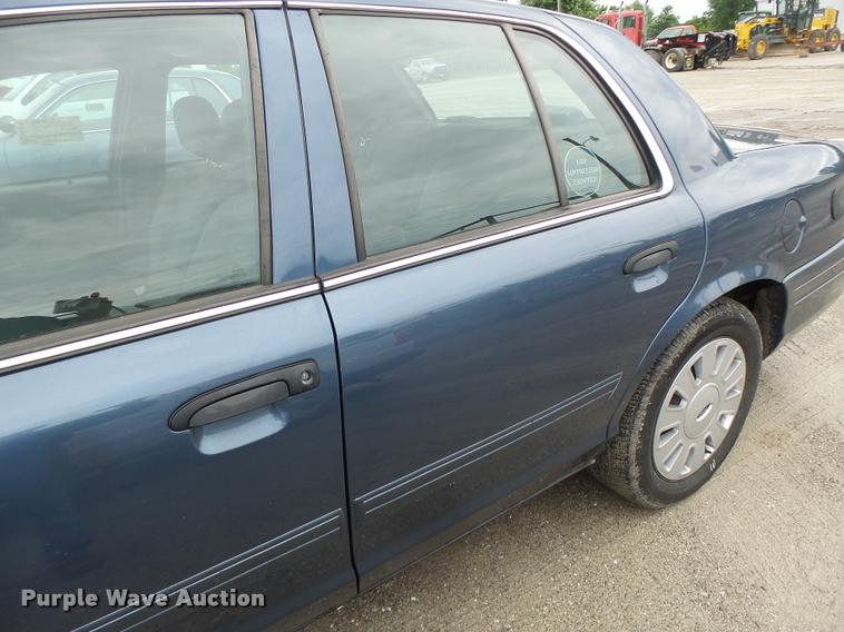 image for item DB1376 2011 Ford Crown Victoria Police Interceptor