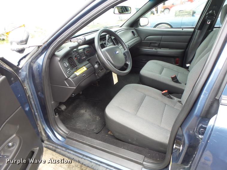 image for item DB1376 2011 Ford Crown Victoria Police Interceptor