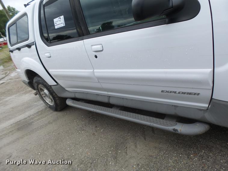 image for item DB1377 2002 Ford Explorer SUV