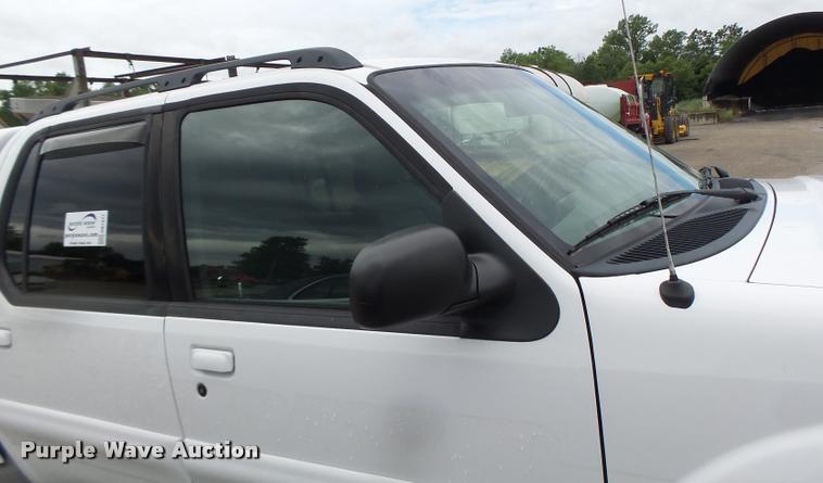 image for item DB1377 2002 Ford Explorer SUV