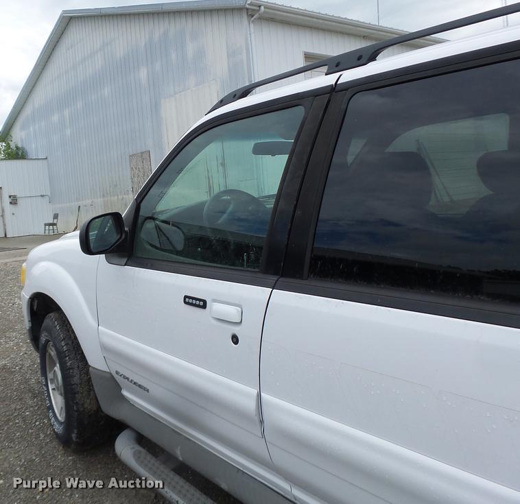image for item DB1377 2002 Ford Explorer SUV