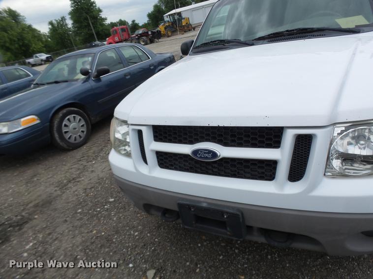 image for item DB1377 2002 Ford Explorer SUV