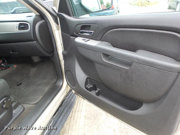 image for item DB1378 2013 Chevrolet Tahoe Police SUV