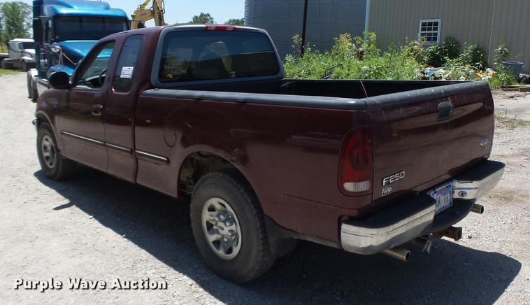 image for item DB1395 1997 Ford F250 SuperCab pickup truck