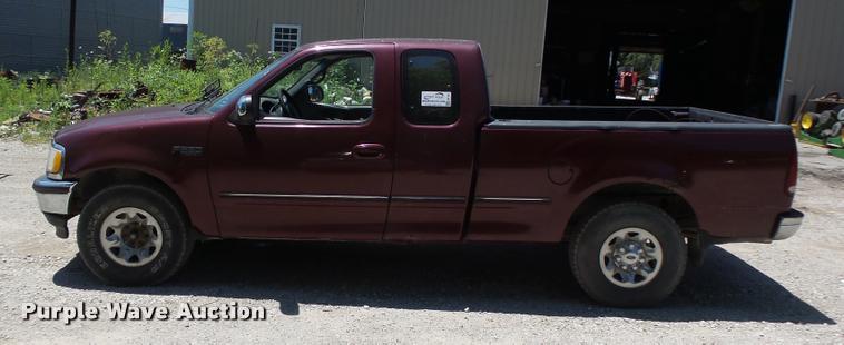 image for item DB1395 1997 Ford F250 SuperCab pickup truck