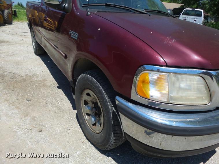 image for item DB1395 1997 Ford F250 SuperCab pickup truck