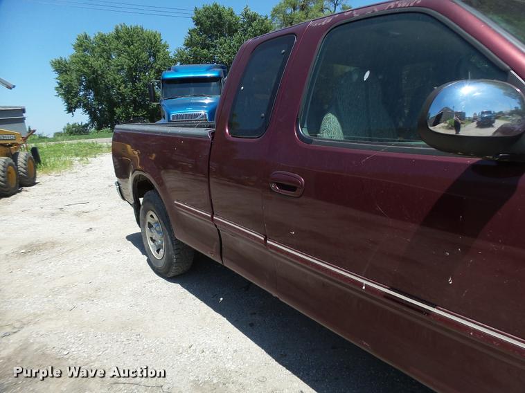 image for item DB1395 1997 Ford F250 SuperCab pickup truck