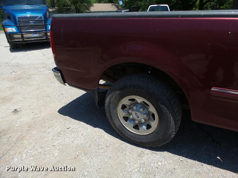 image for item DB1395 1997 Ford F250 SuperCab pickup truck