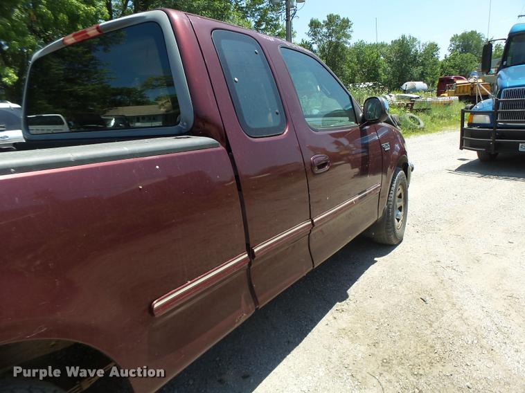 image for item DB1395 1997 Ford F250 SuperCab pickup truck