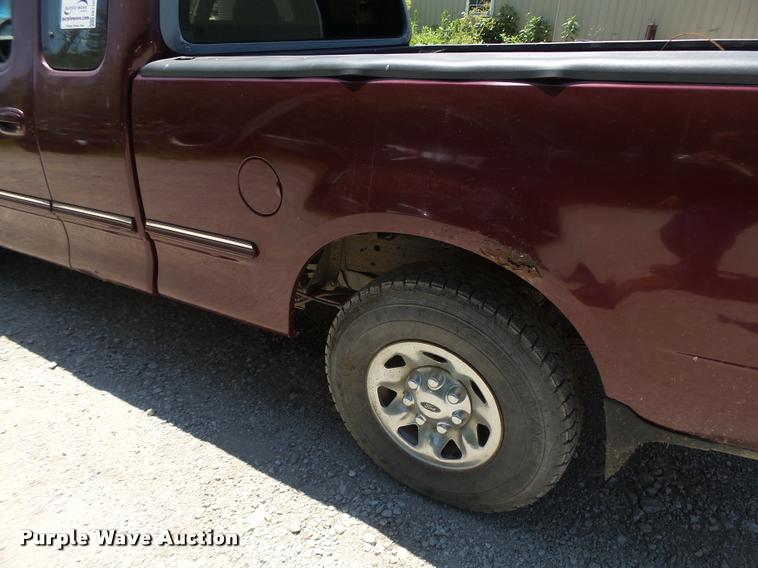 image for item DB1395 1997 Ford F250 SuperCab pickup truck