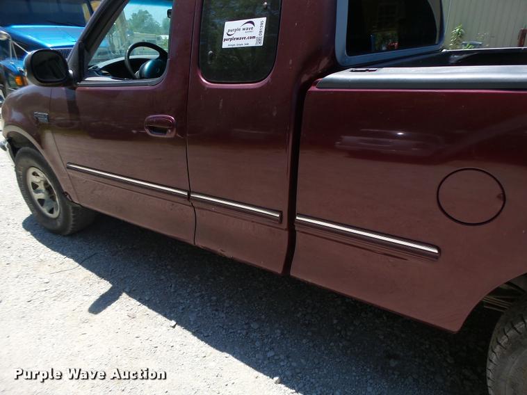 image for item DB1395 1997 Ford F250 SuperCab pickup truck