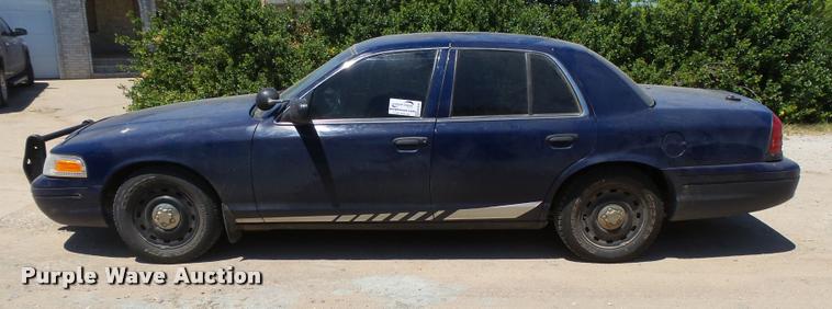 image for item DB2694 2010 Ford Crown Victoria Police Interceptor