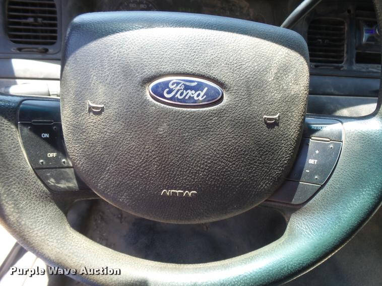 image for item DB2694 2010 Ford Crown Victoria Police Interceptor