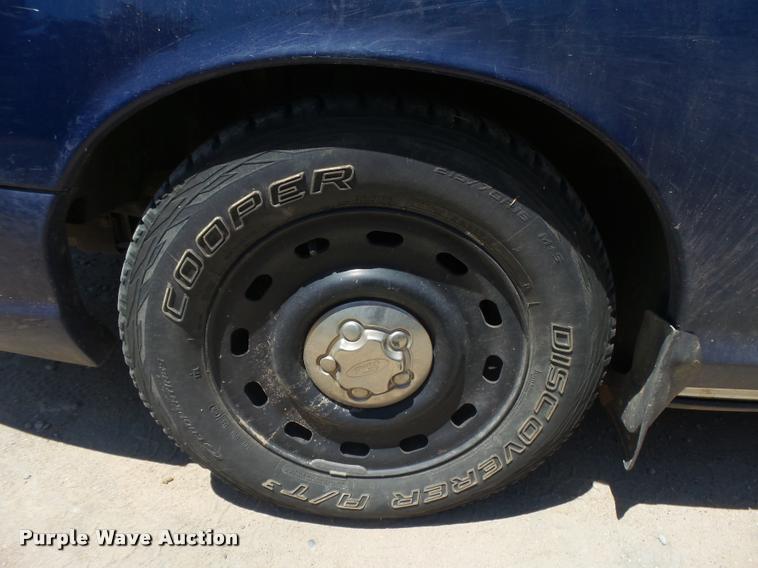 image for item DB2694 2010 Ford Crown Victoria Police Interceptor