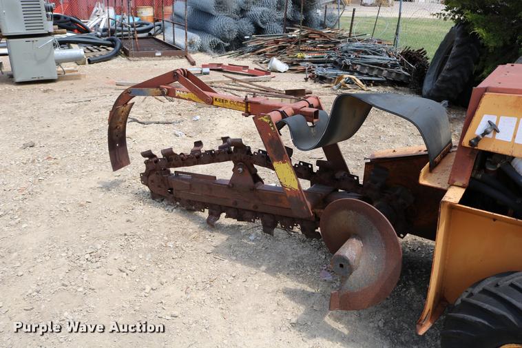 image for item DB9392 Case 360 trencher