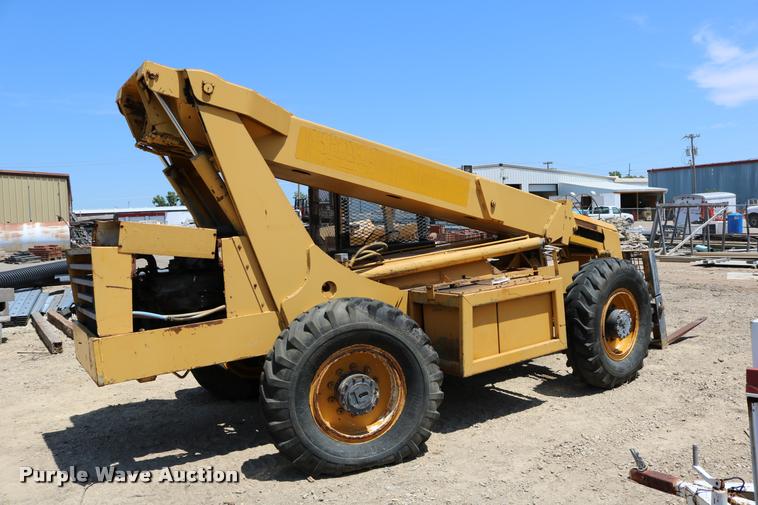 image for item DB9393 1974 Badger 544 telehandler