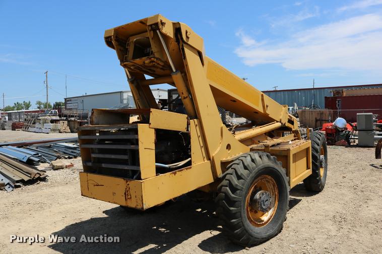 image for item DB9393 1974 Badger 544 telehandler