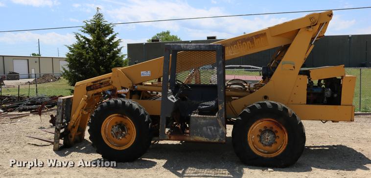 image for item DB9393 1974 Badger 544 telehandler