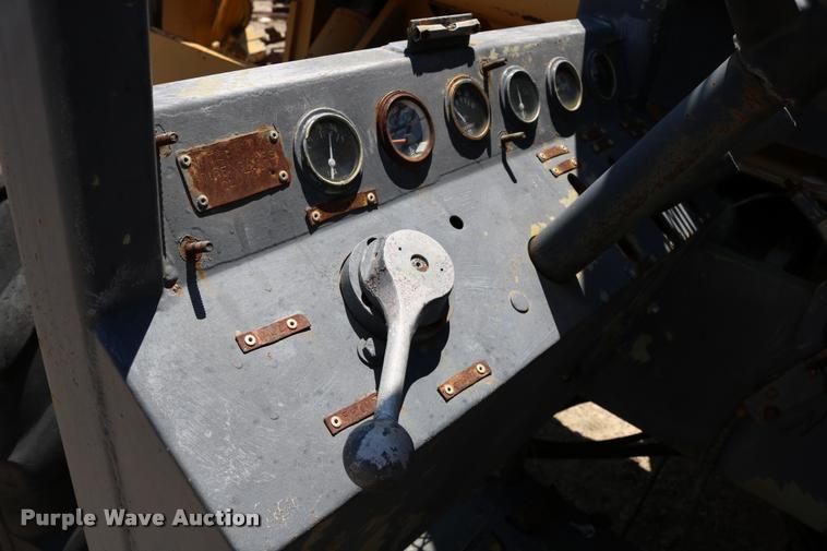 image for item DB9393 1974 Badger 544 telehandler