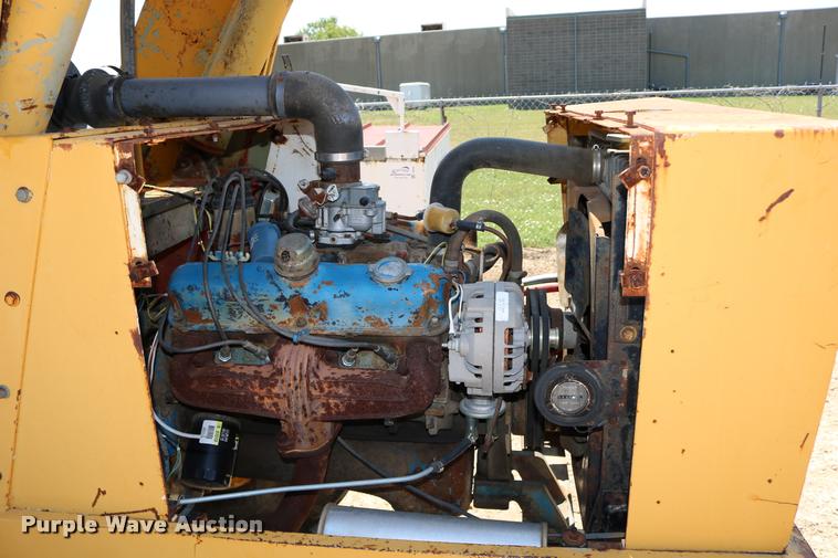 image for item DB9393 1974 Badger 544 telehandler