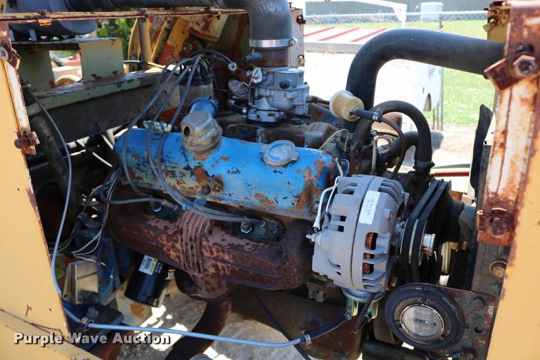 image for item DB9393 1974 Badger 544 telehandler