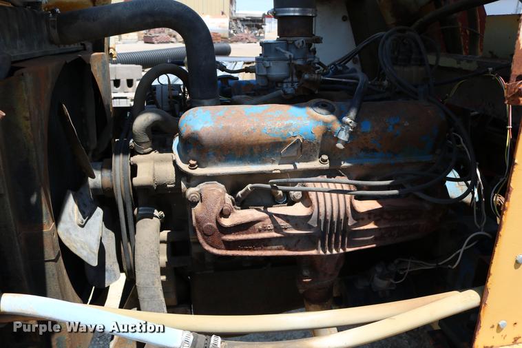 image for item DB9393 1974 Badger 544 telehandler