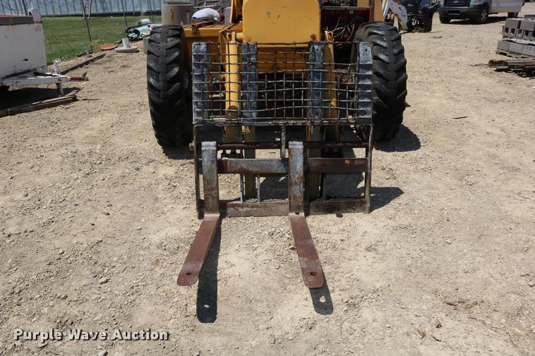 image for item DB9393 1974 Badger 544 telehandler