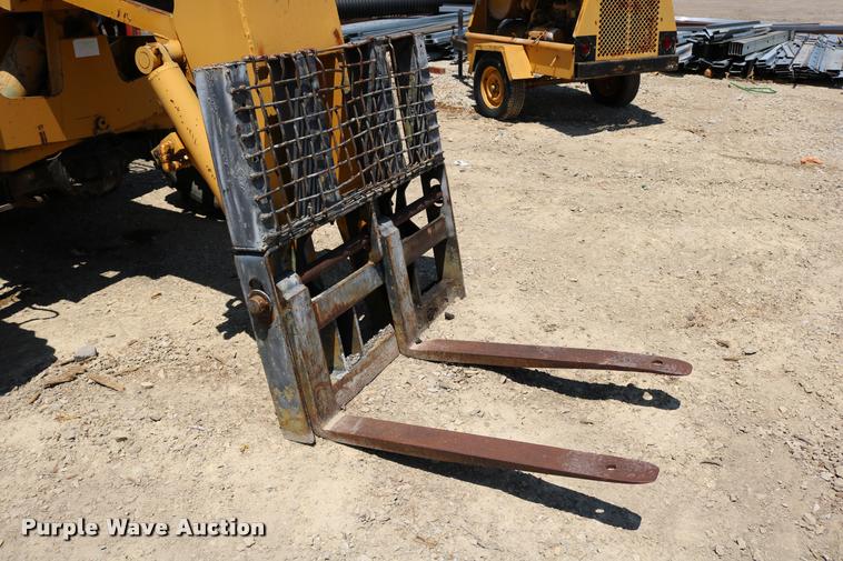 image for item DB9393 1974 Badger 544 telehandler