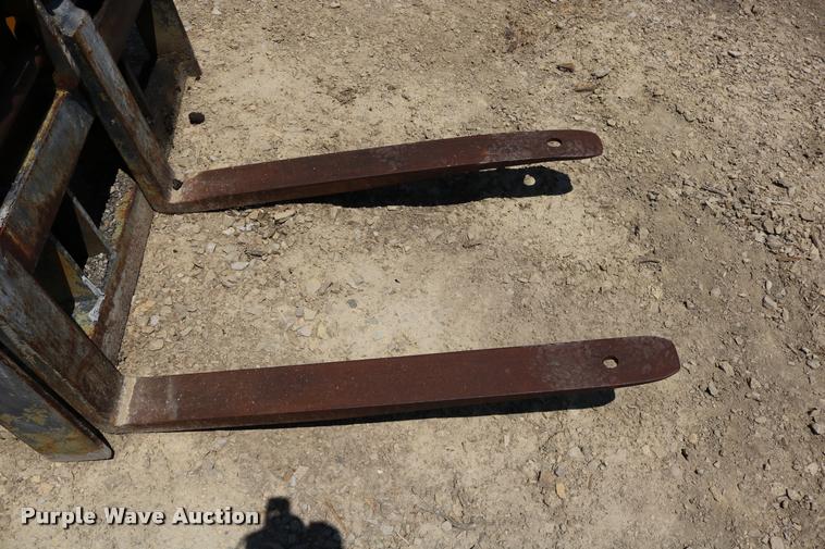 image for item DB9393 1974 Badger 544 telehandler