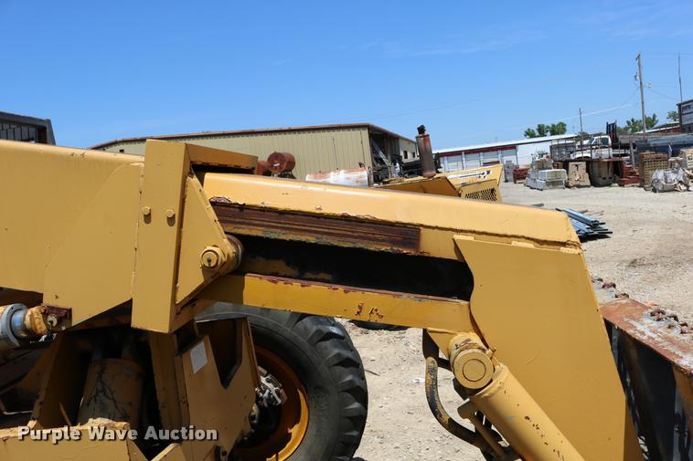 image for item DB9393 1974 Badger 544 telehandler