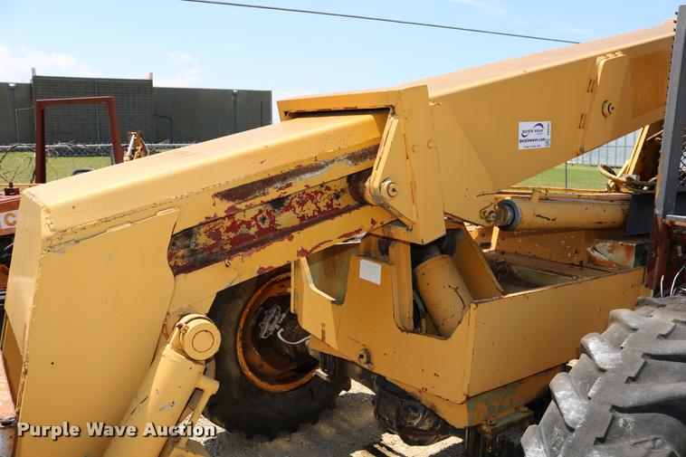image for item DB9393 1974 Badger 544 telehandler