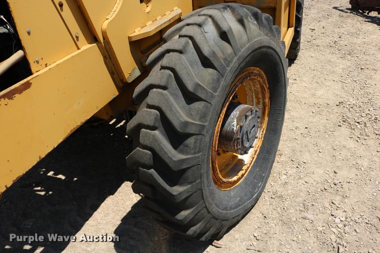 image for item DB9393 1974 Badger 544 telehandler