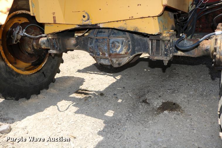 image for item DB9393 1974 Badger 544 telehandler