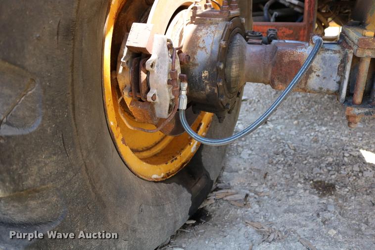 image for item DB9393 1974 Badger 544 telehandler