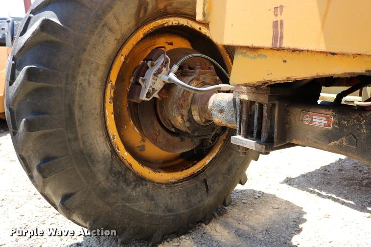 image for item DB9393 1974 Badger 544 telehandler