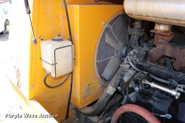 image for item DB9395 1995 Atlas Copco XAS90JD air compressor