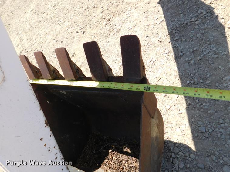 image for item DB9397 Melroe Bobcat 709 skid steer backhoe