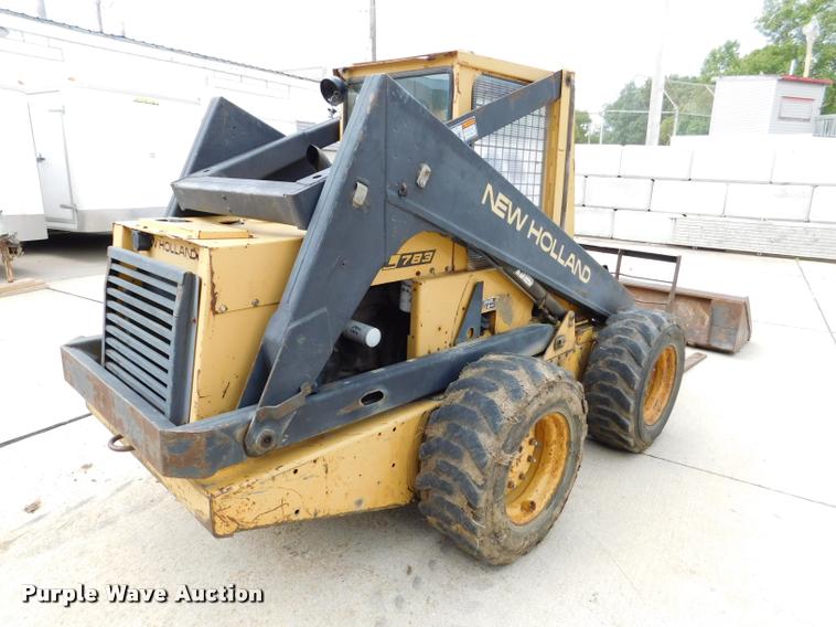 image for item DB9398 1994 New Holland L783 skid steer