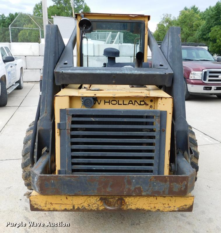 image for item DB9398 1994 New Holland L783 skid steer